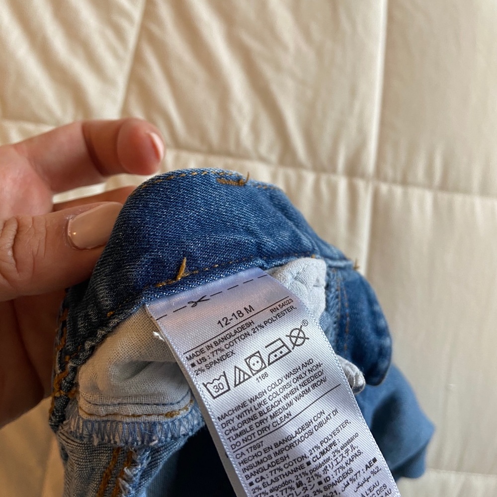 Jeans - Picture 2 of 3